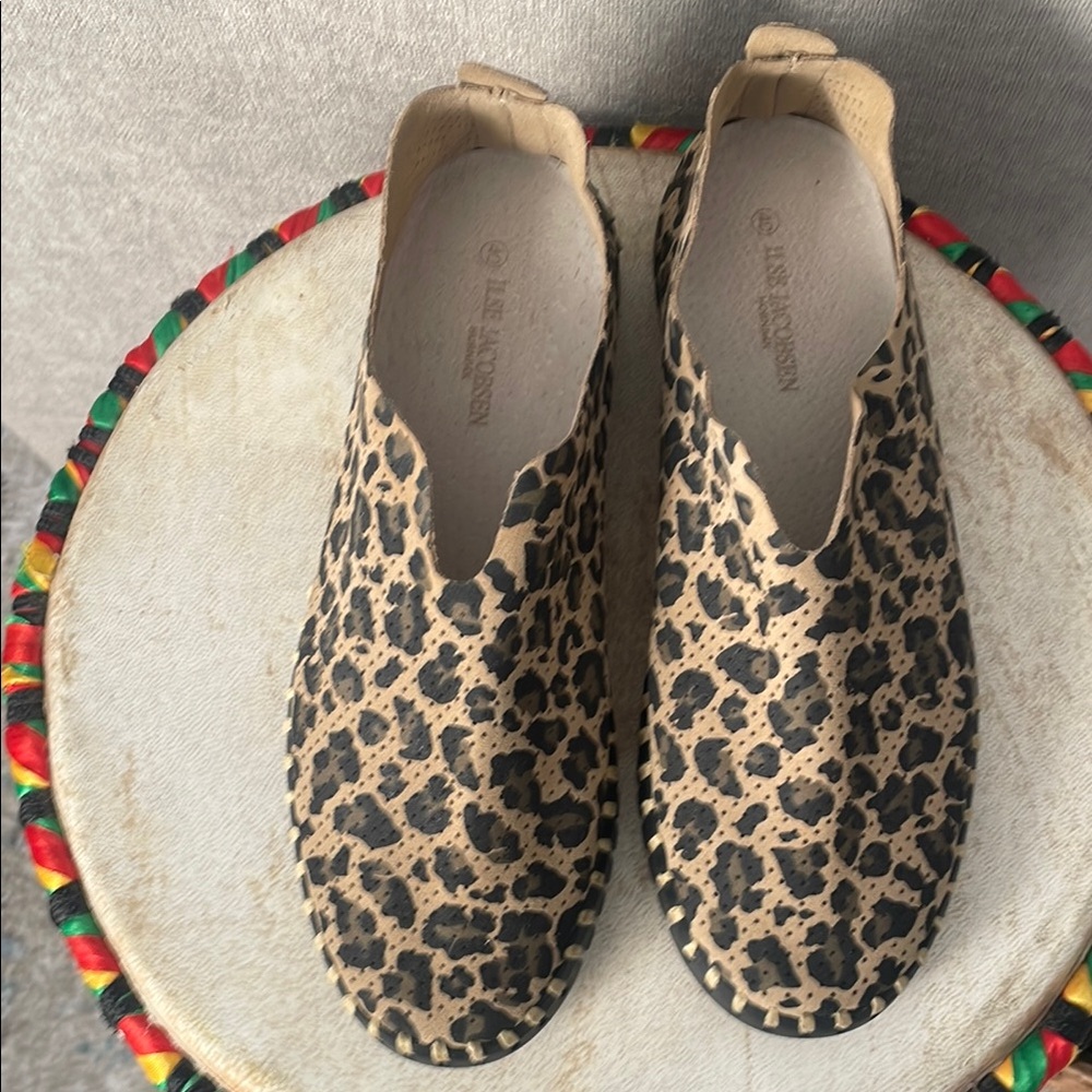 New Ilse Jacobsen Latte Leopard Slip On Shoes Size 38EU US Size 40